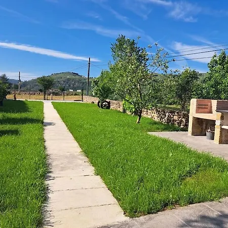 Apartamento El árbol Rojo Selaya