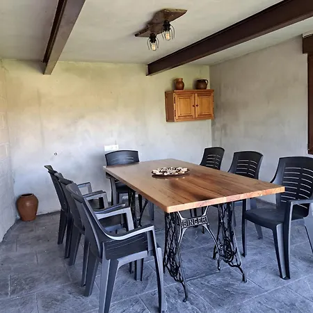 Apartamento El árbol Rojo Selaya