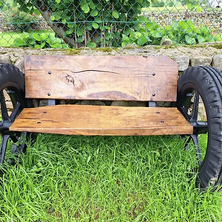 El Arbol Rojo Apartment *